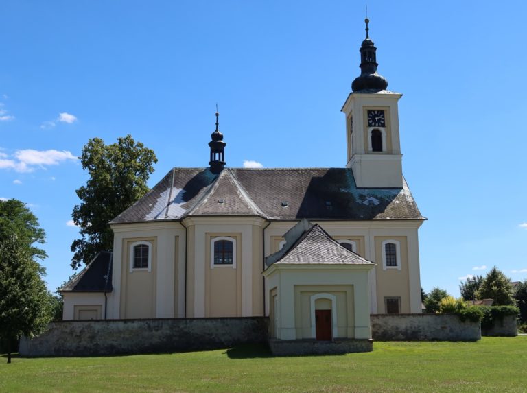 Restaurování nástěnných maleb v presbytáři v kostele narození Jana Křtitele v Žichlínku